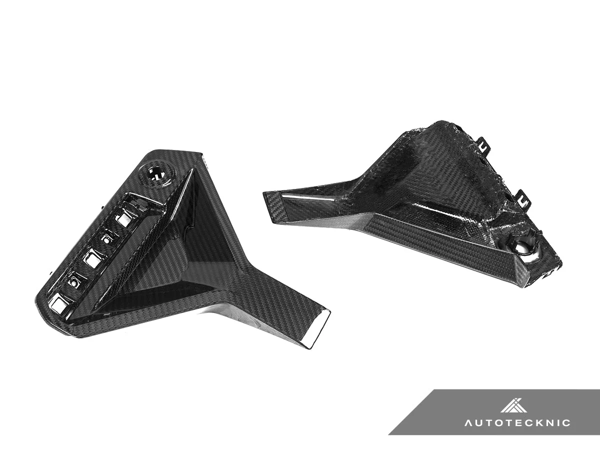 AutoTecknic Dry Carbon Rear Bumper Reflector Trim Set - G87 M2 - Image 3