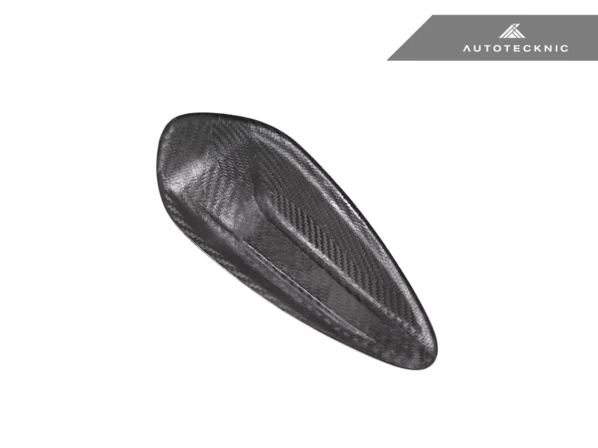 AutoTecknic Dry Carbon Roof Antenna Cover - G09 XM - Image 8