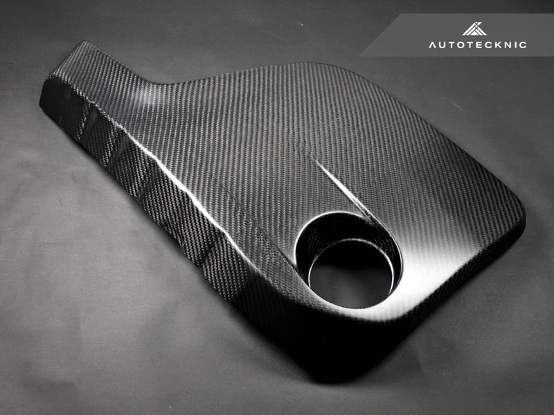 AutoTecknic Vacuumed Carbon Fiber Engine Cover - F80 M3 | F82 M4 - Image 3