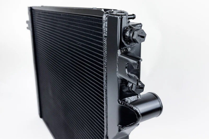 CSF BMW E28 M5 (US and Euro) / E24 M635CSi / E24 M6 High-Performance Radiator - Image 4