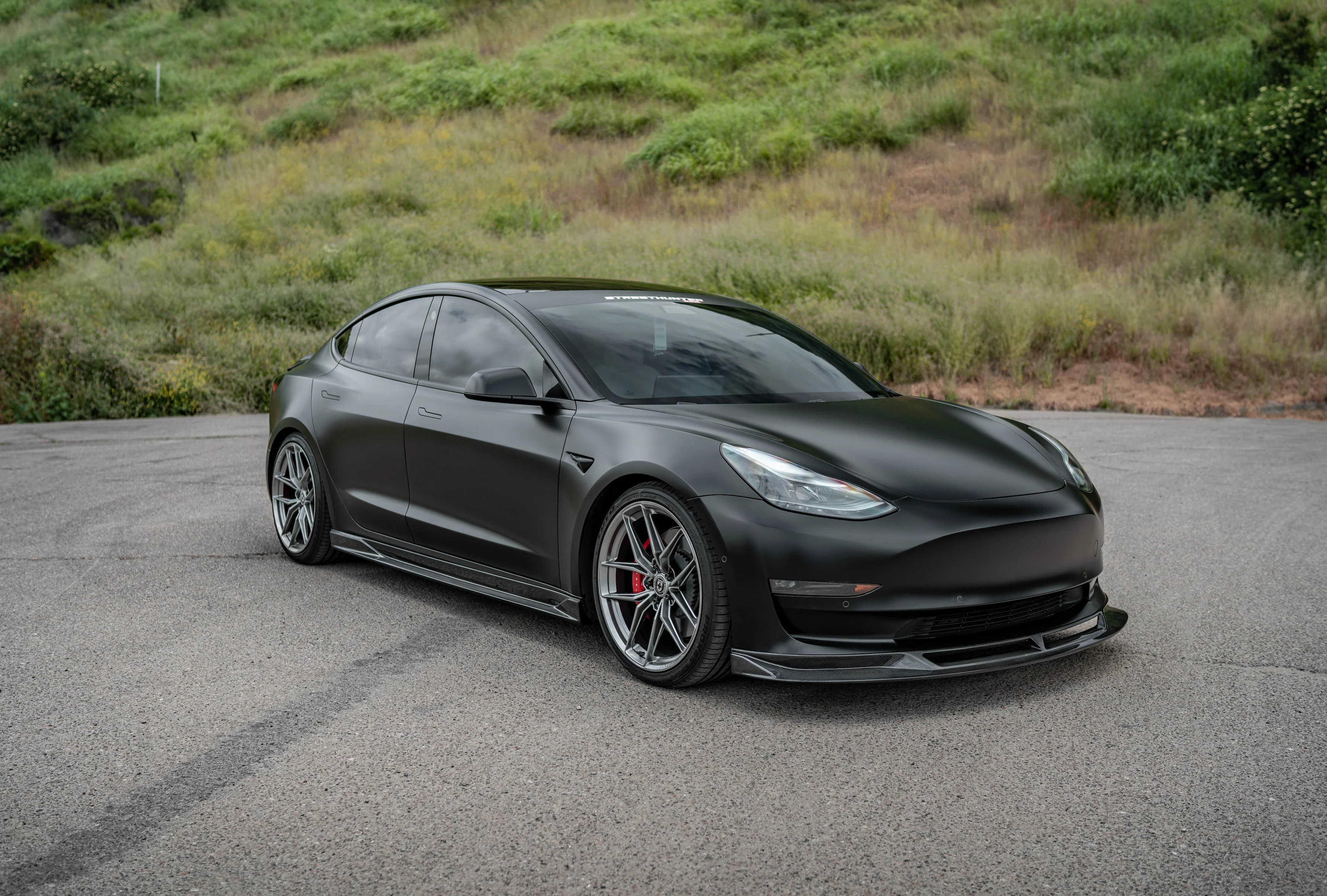Street Hunter USA Tesla Model 3 Side Skirts - Image 3