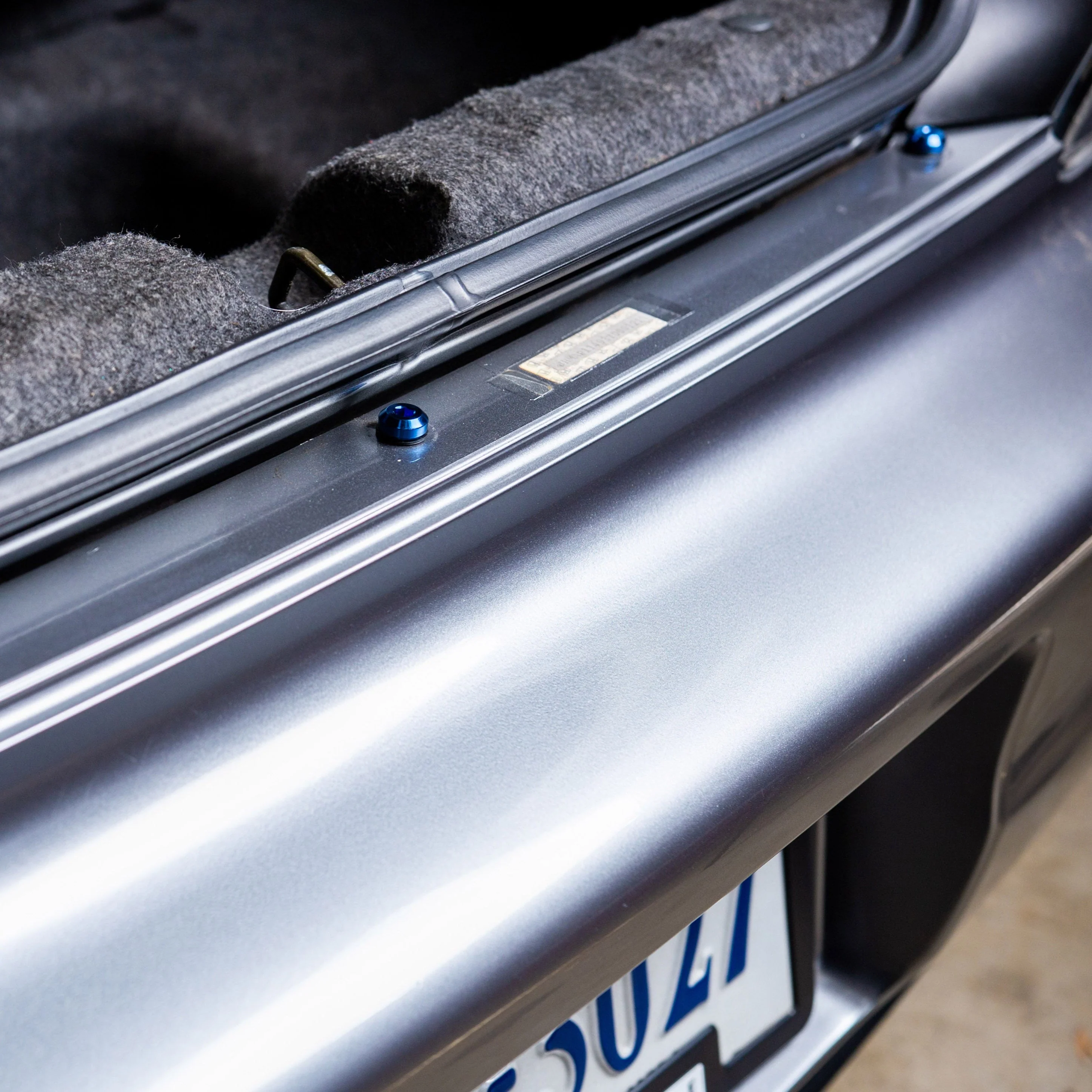 Titanium Hardware Trunk Kit - Honda S2000 (2000-2009) - Image 4